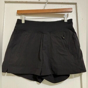 Athleta Black Trekkie North Hiking Shorts Zipper Pocket Outdoor Size 2